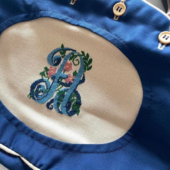 Vintage 1970's Needlepoint A Initial Monogram Purse with Wooden Handles Granny - Picture 2 of 8